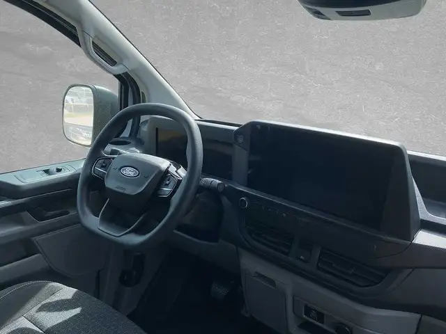Ford Transit Custom view 4