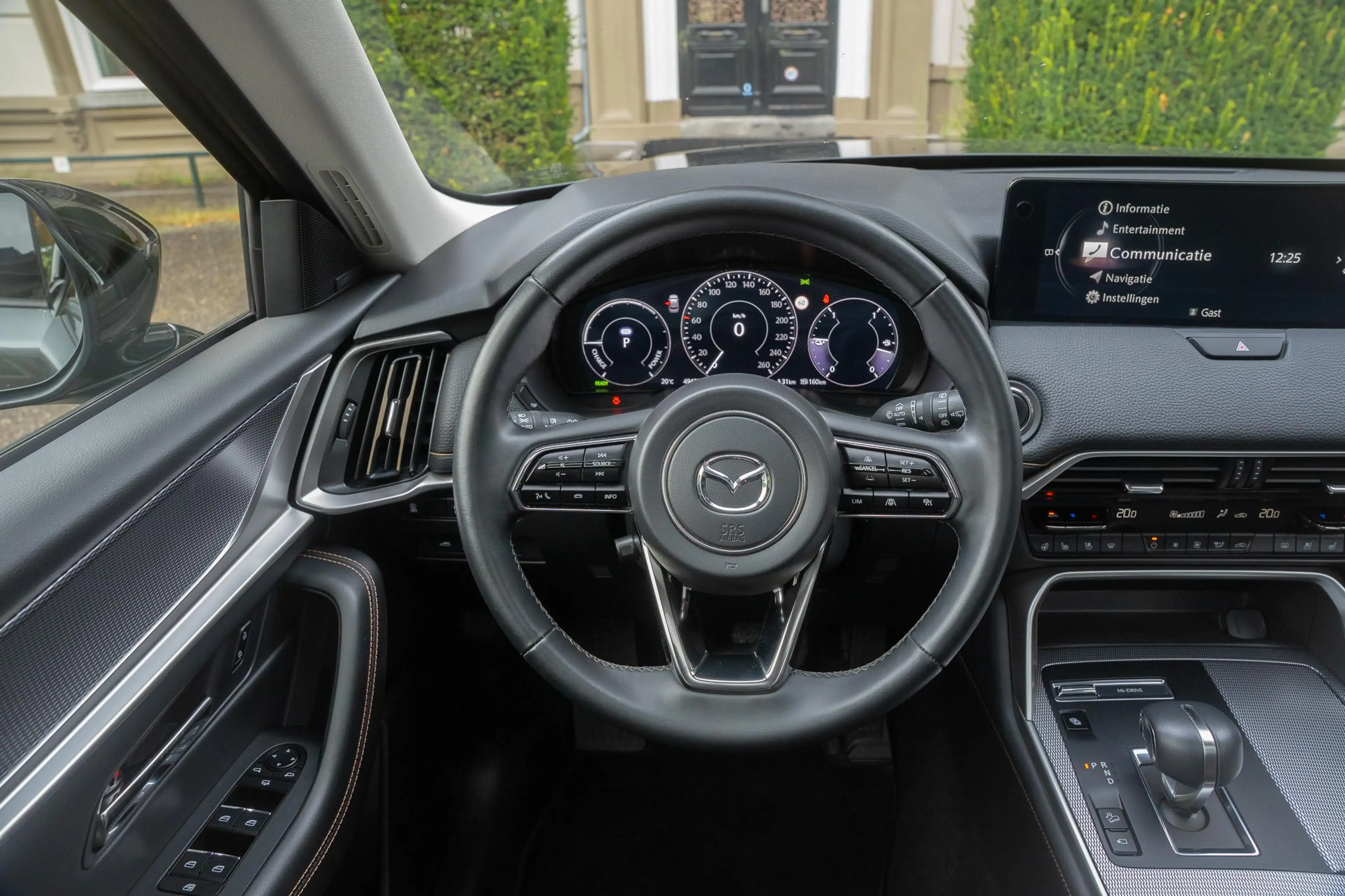 Mazda CX-60 2.5 e-SkyActiv PHEV Homura Plus TREKHAAK | PANO | — photo 23
