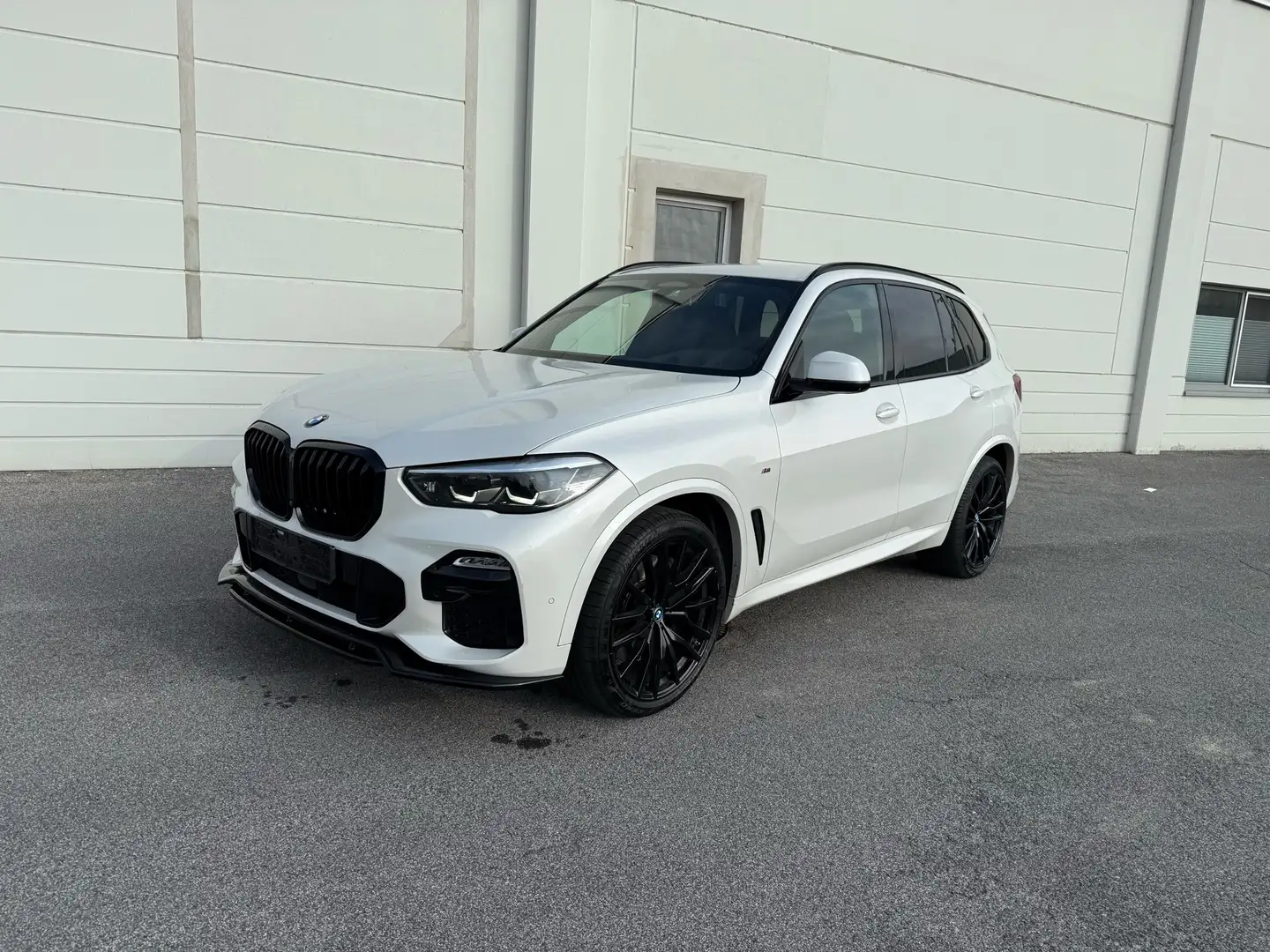 BMW X5 G05 *22 Zoll* 360 Kamera* AHK* M-Sitze* - 1