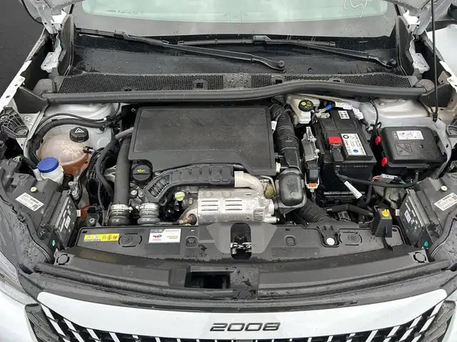Peugeot 2008 view 7