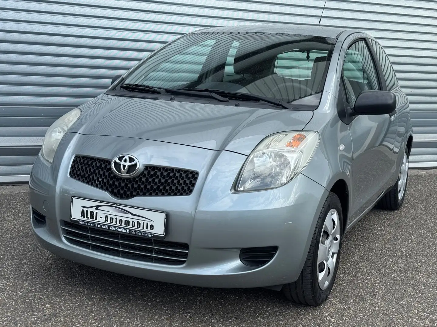 Toyota Yaris Cool Clima BC ZV *** Silber - 1