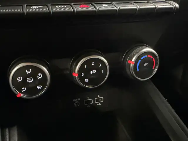 Renault Clio view 15