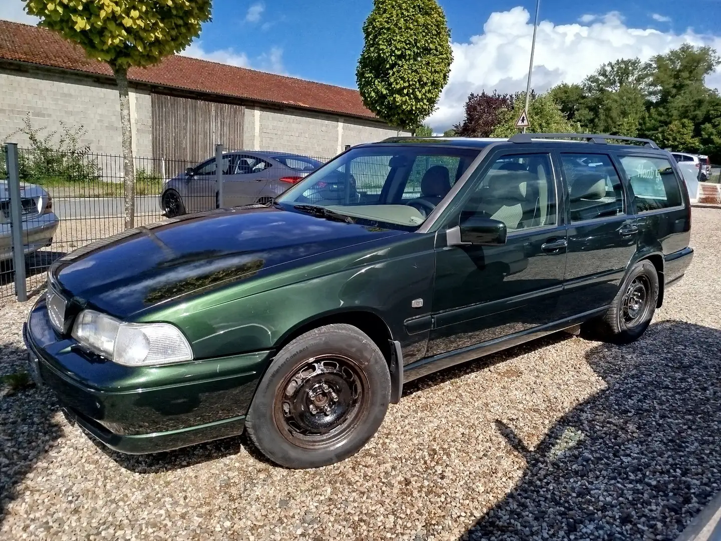 Volvo V70 V70 2.4T Vert - 1