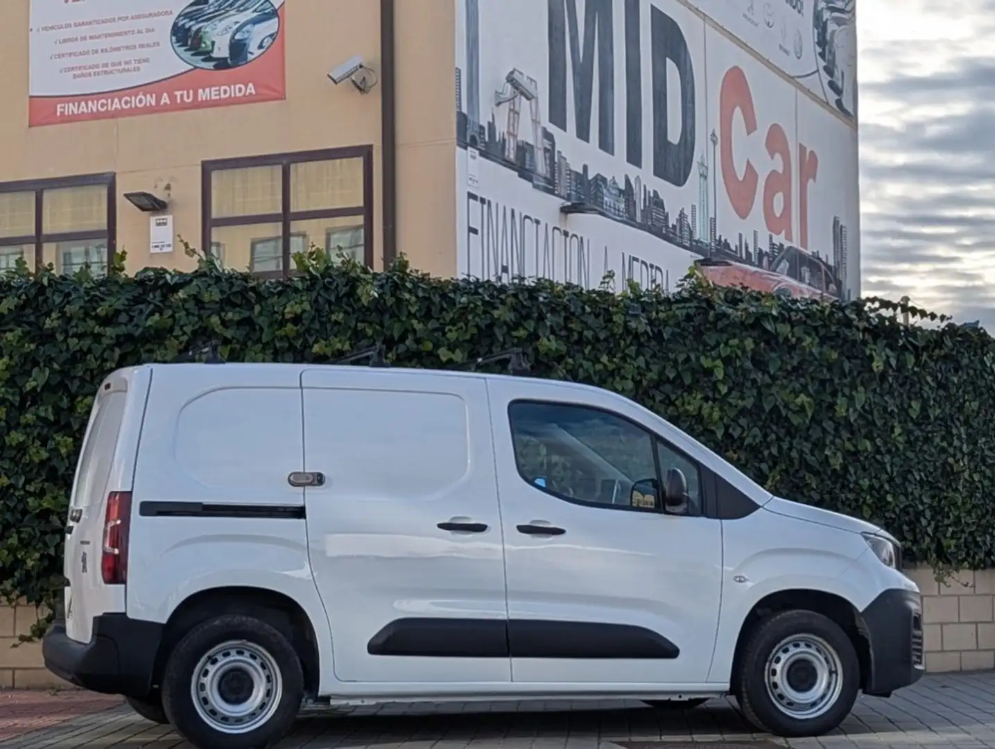 Peugeot Partner 1.6BlueHDI Premium Standard 1000kg 100 Wit - 2