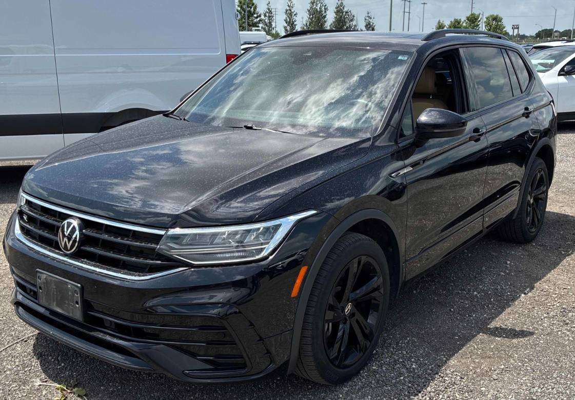 Black 2023 Volkswagen Tiguan SUV / Crossover 8-Speed Automatic