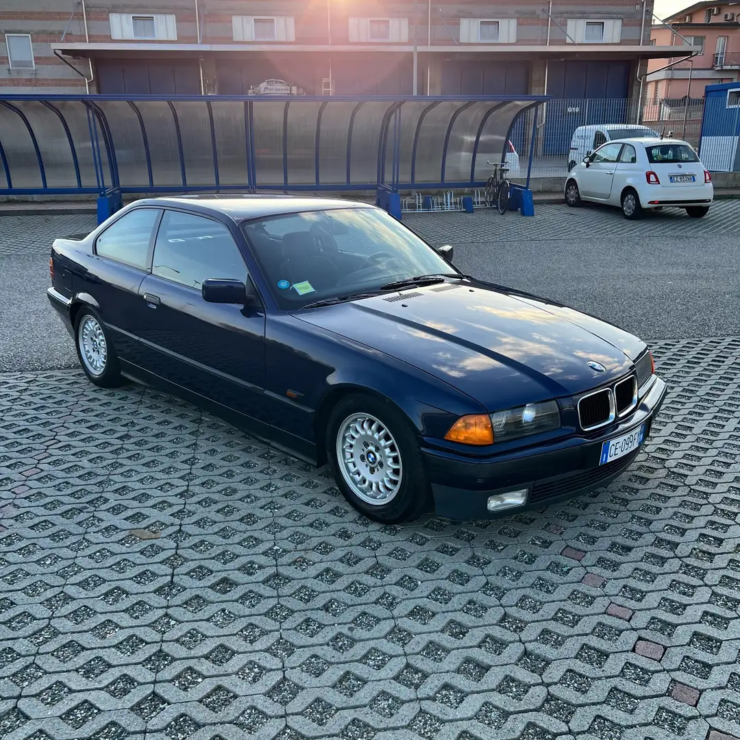 BMW 320 320i Coupe cat. Niebieski - 2