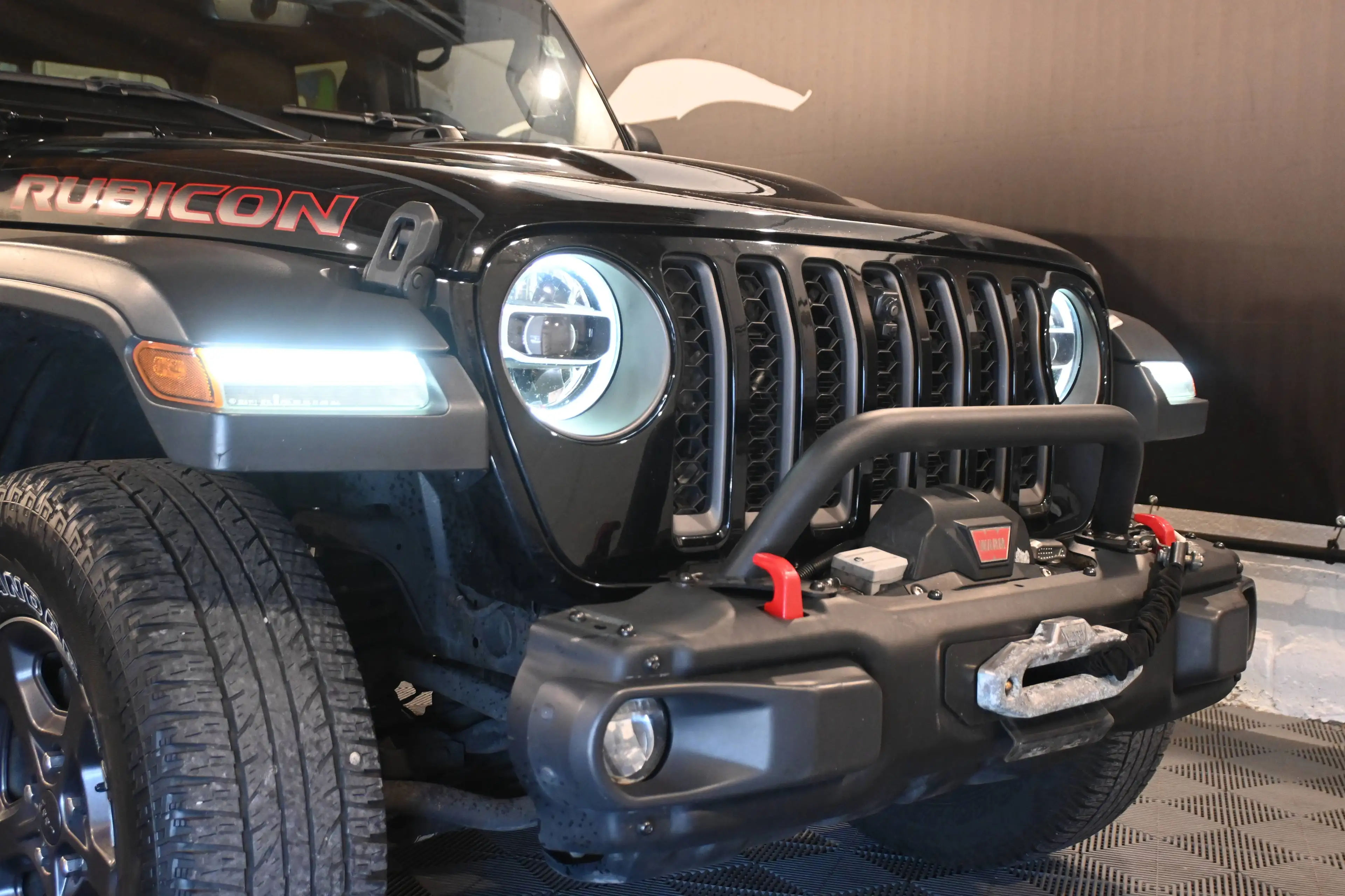 Jeep Gladiator GLADIATOR 3.6L V6 Pentastar 5 PLACES / UTILITAIRE / LICHTEVRACHT / 5 PLAATS / FULL OPTIONS !! — photo 3