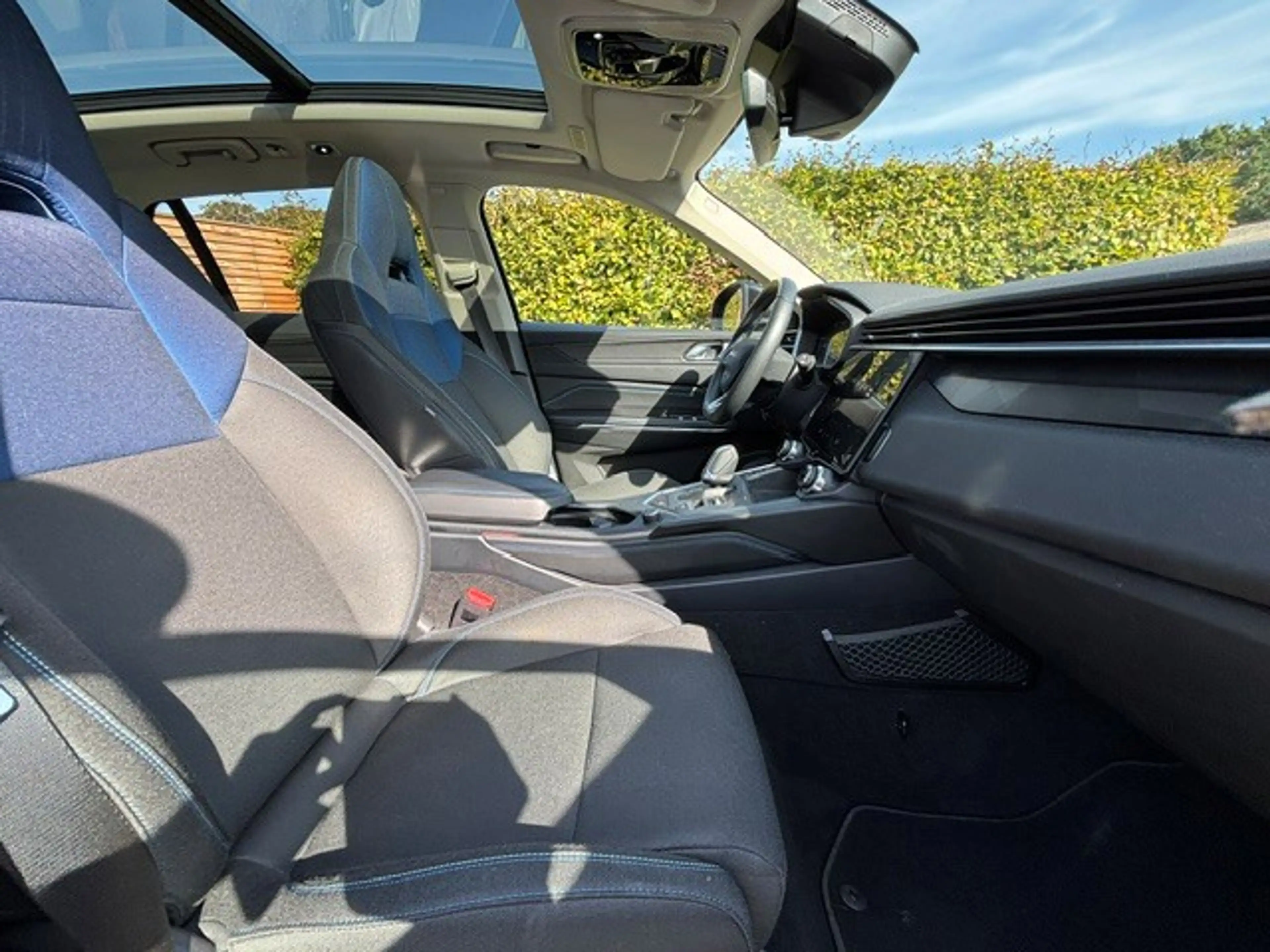 Lynk & Co 01 1.5 360 cam, Ecc, Navi, Panodak, Apple Car, Pdc,lm — photo 16