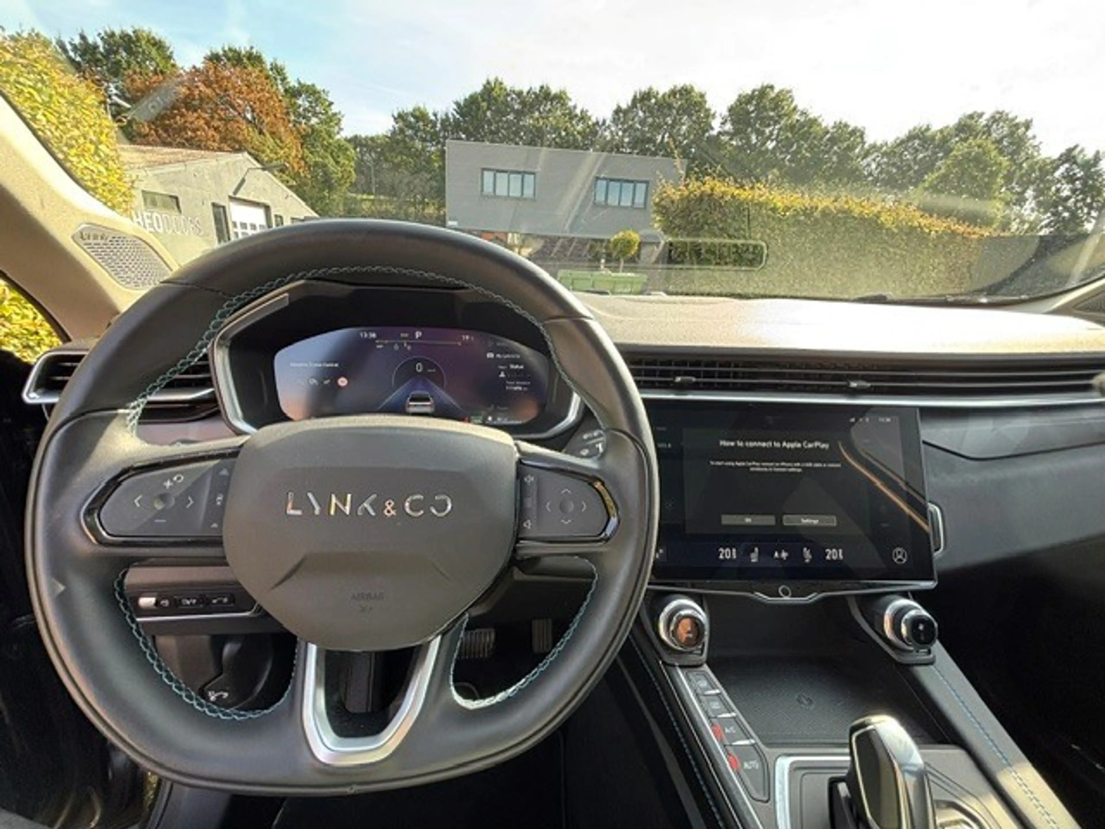 Lynk & Co 01 1.5 360 cam, Ecc, Navi, Panodak, Apple Car, Pdc,lm — photo 9