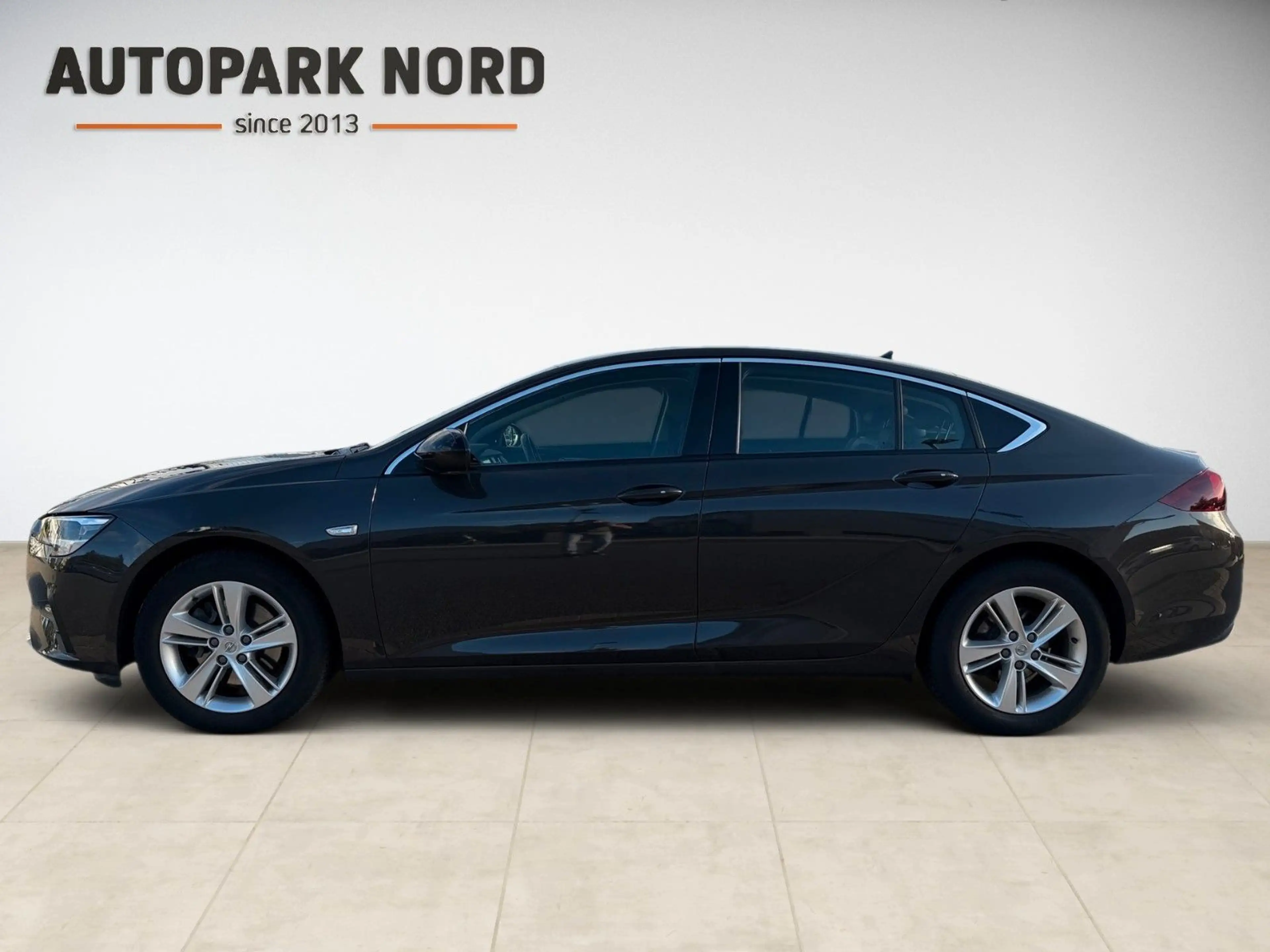 Opel Insignia 2.0D Aut. 128kW Elegance GS/1.HAND/LED — photo 5