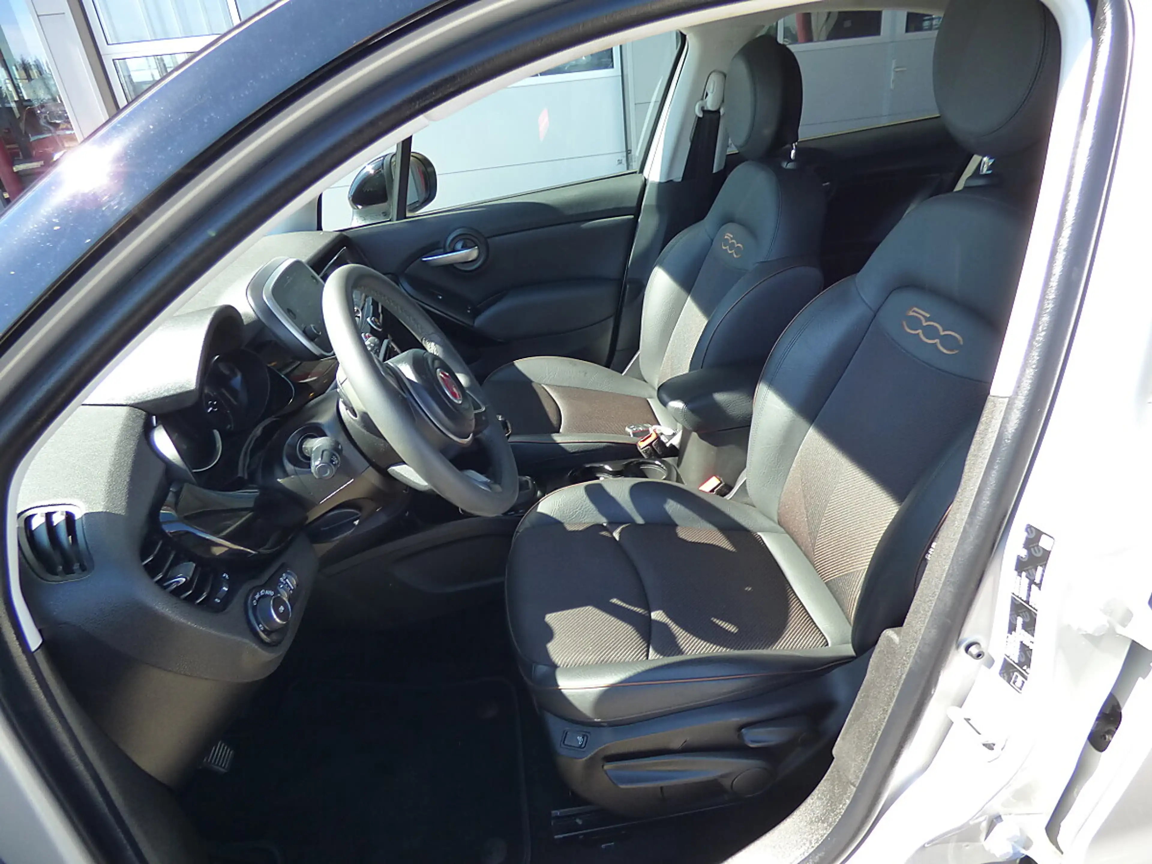 Fiat 500X 1,6 MultiJet 120 SCR 120th 8-fach — photo 7