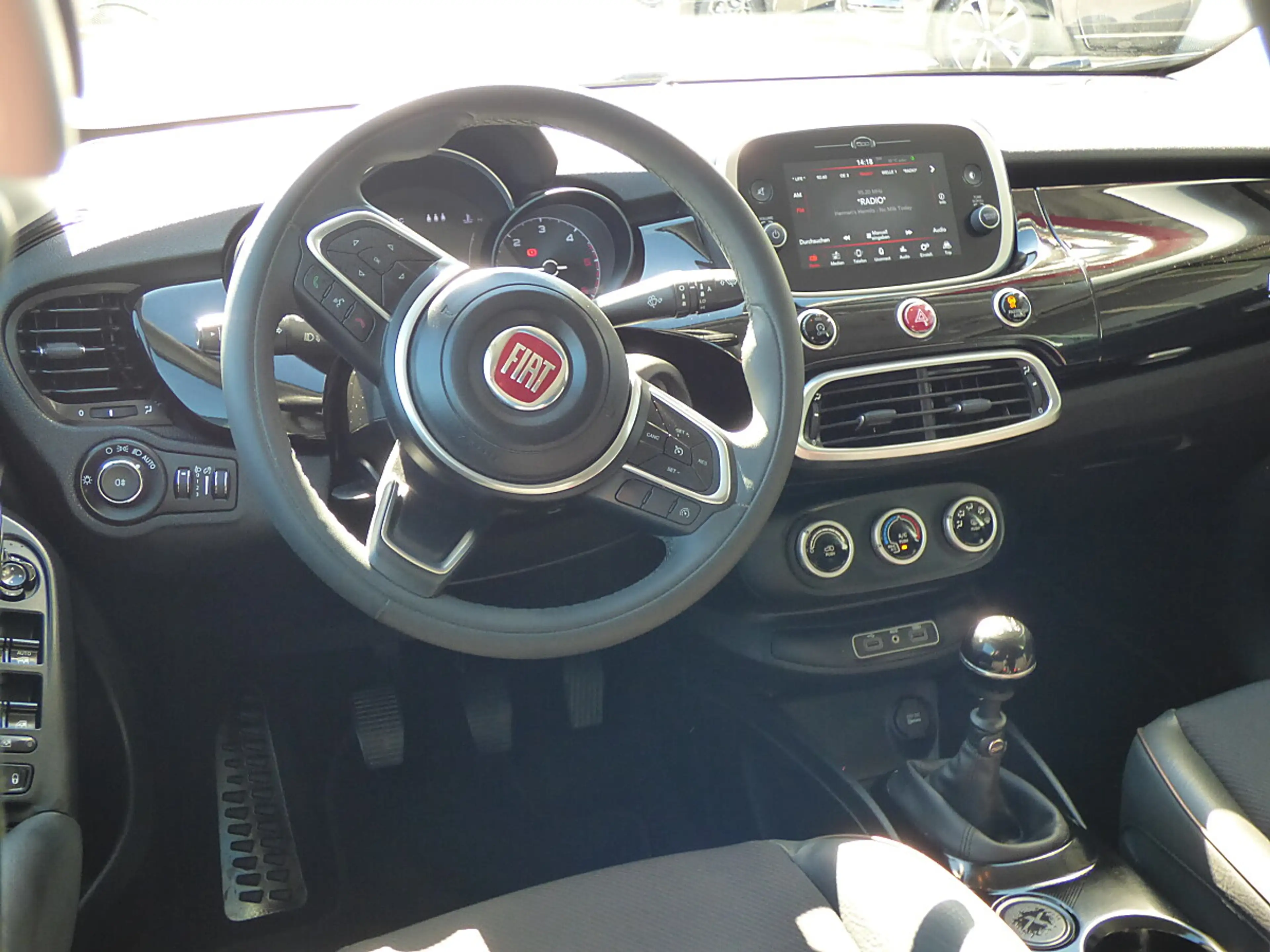 Fiat 500X 1,6 MultiJet 120 SCR 120th 8-fach — photo 6