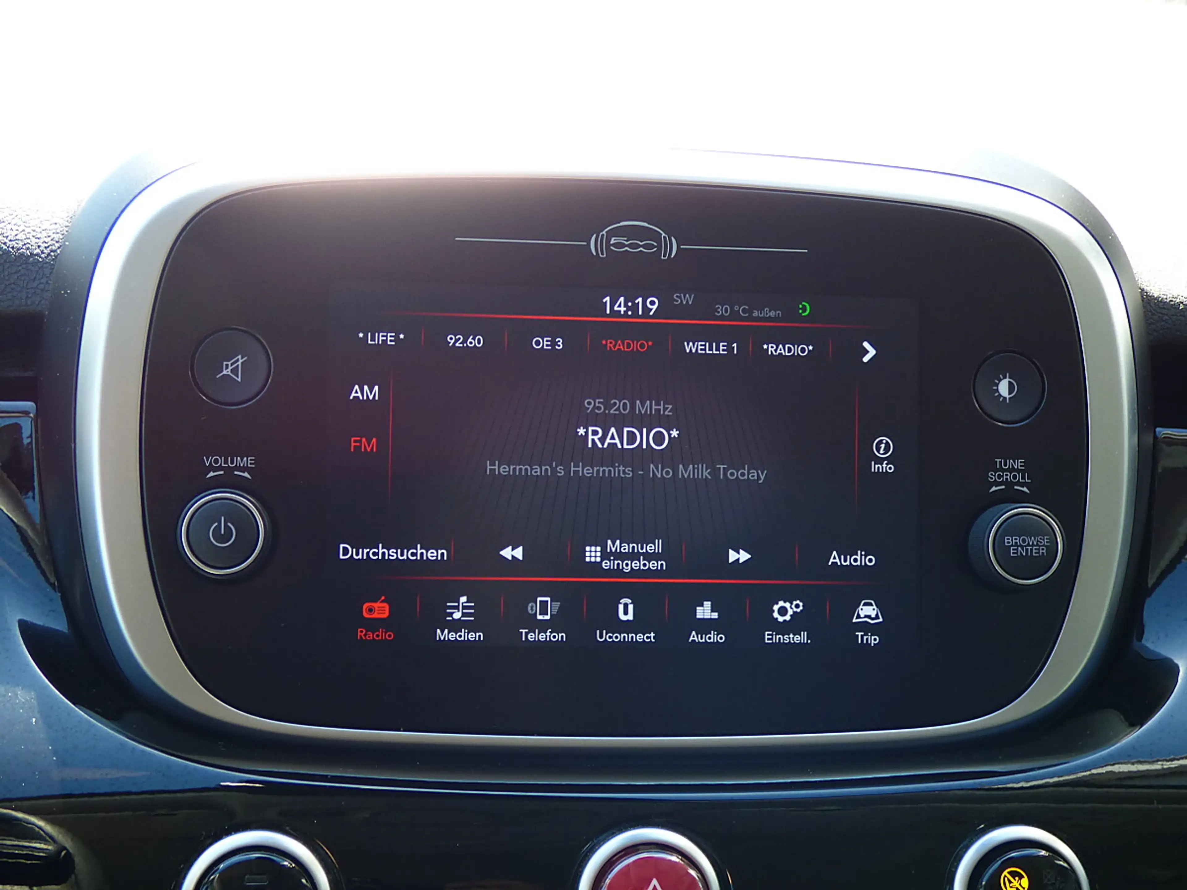 Fiat 500X 1,6 MultiJet 120 SCR 120th 8-fach — photo 10