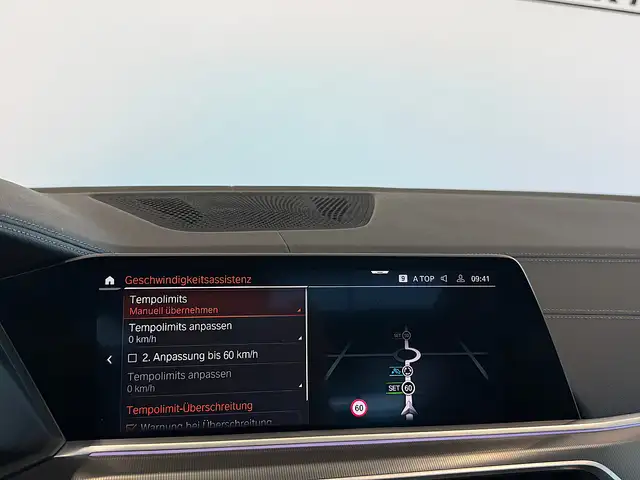 BMW X5 xDrive30d 48V M-Sport Aut.*Panorama*Luft*AHK*Spur Ansicht 41