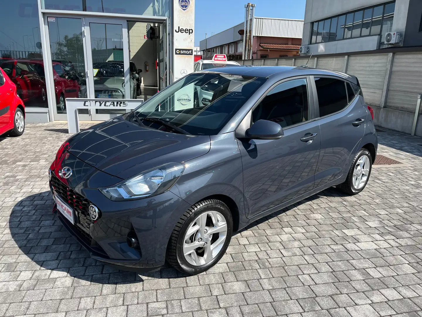 Hyundai i10 i10 III 2020 1.0 mpi Tech Connect Pack Ok Neop.t Grijs - 1
