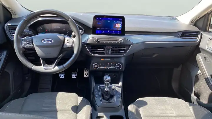 Ford Focus 2019, foto 15