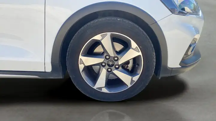 Ford Focus 2019, foto 22