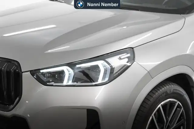 BMW X1 view 5