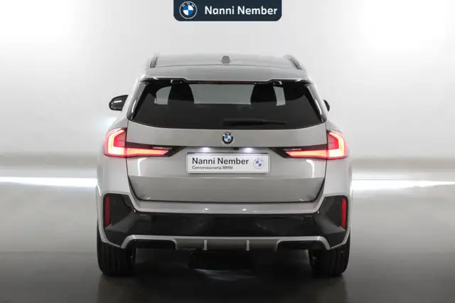 BMW X1 view 4