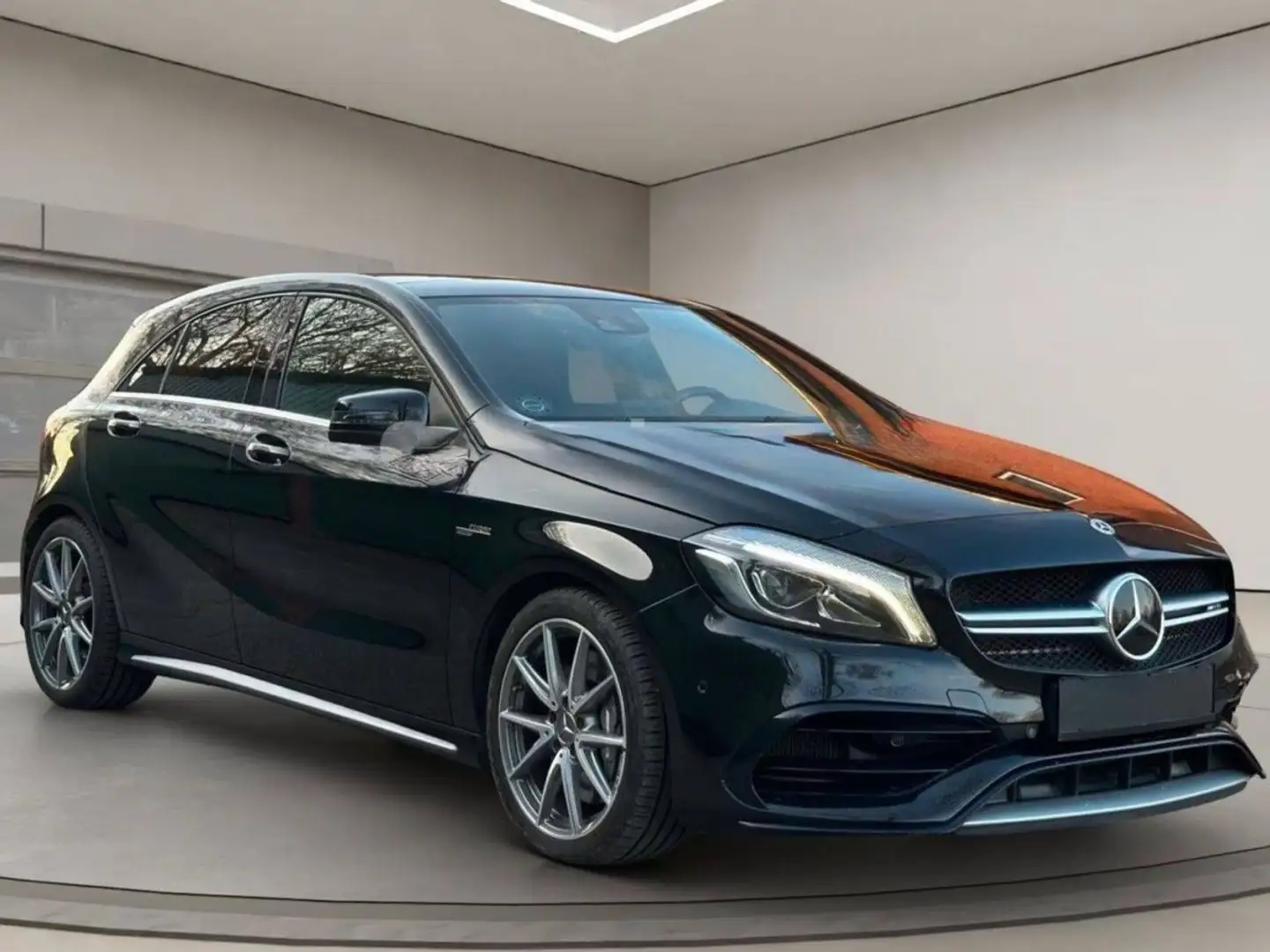 Mercedes-Benz A 45 AMG III (W176) 45 AMG 4Matic SPEEDSHIFT-DCT Noir - 2