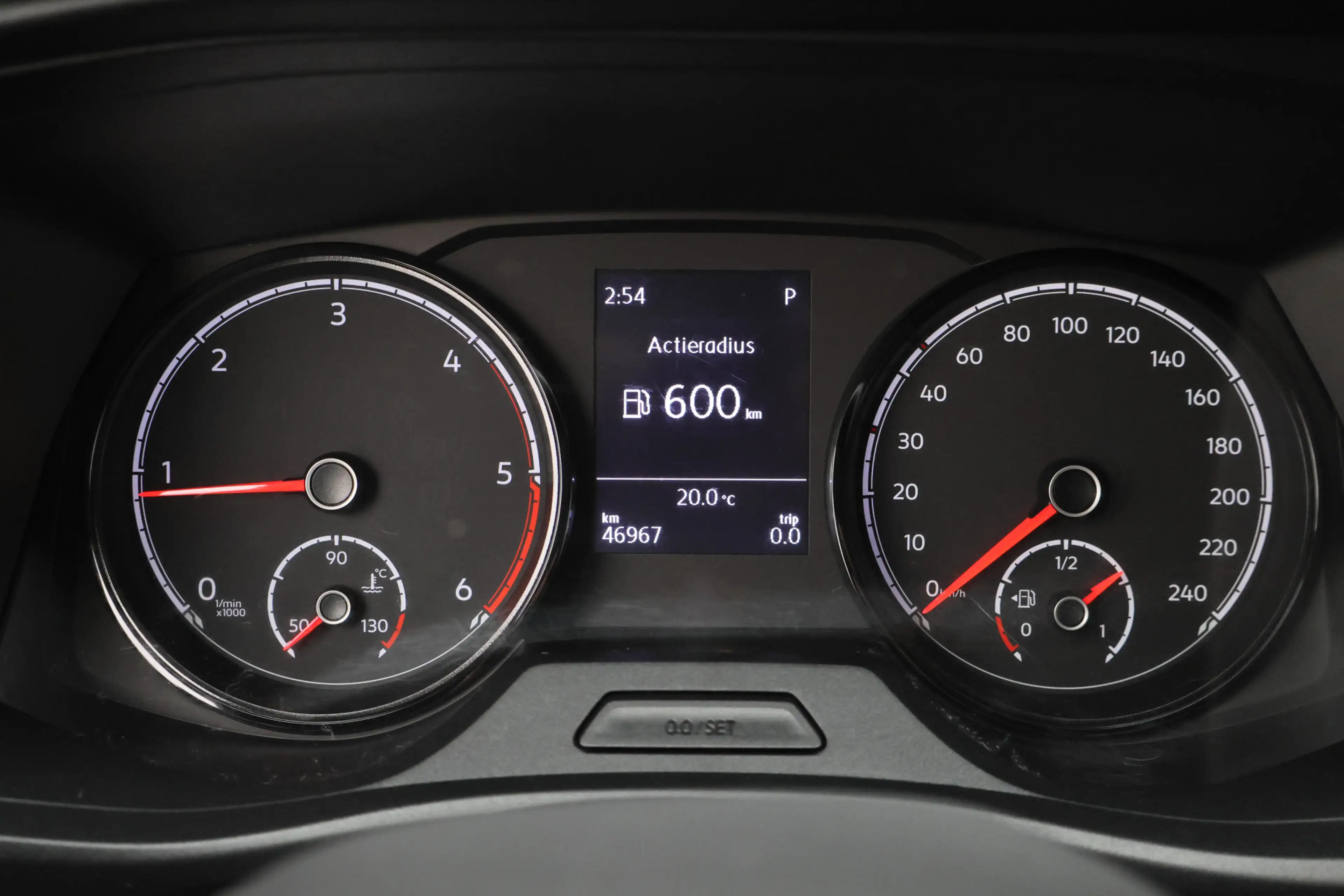Volkswagen T6.1 Transporter 2.0 TDI DSG L2H1 — photo 4