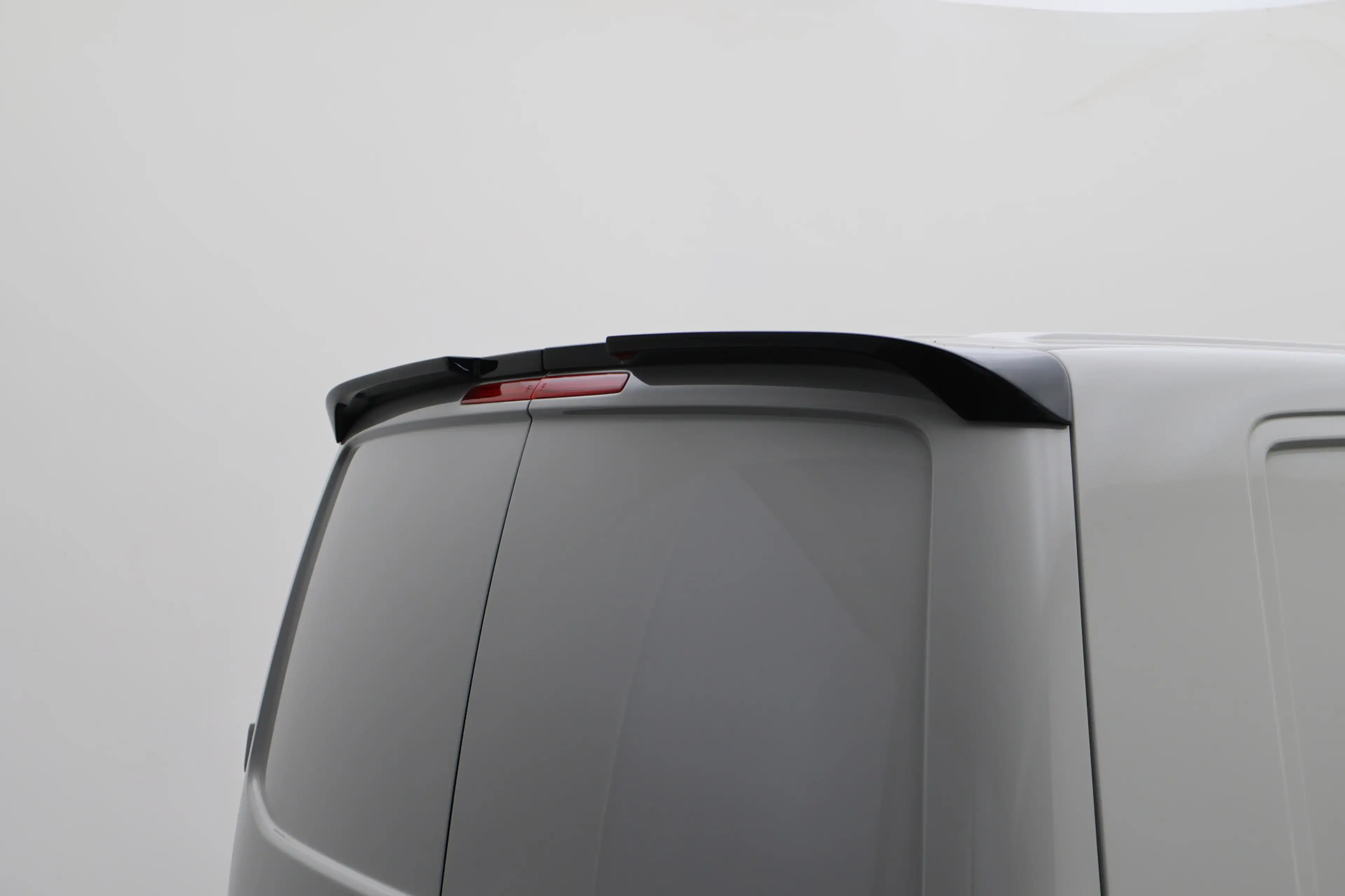 Volkswagen T6.1 Transporter 2.0 TDI DSG L2H1 — photo 27