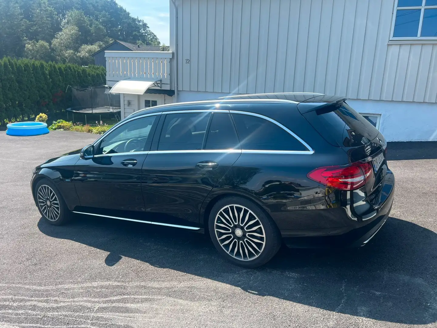 Mercedes-Benz C 350 C 350 e Plug-In Hybrid Zwart - 1