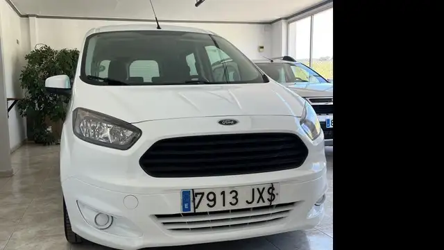 Ford Tourneo Courier 1.5TDCi Ambiente 75