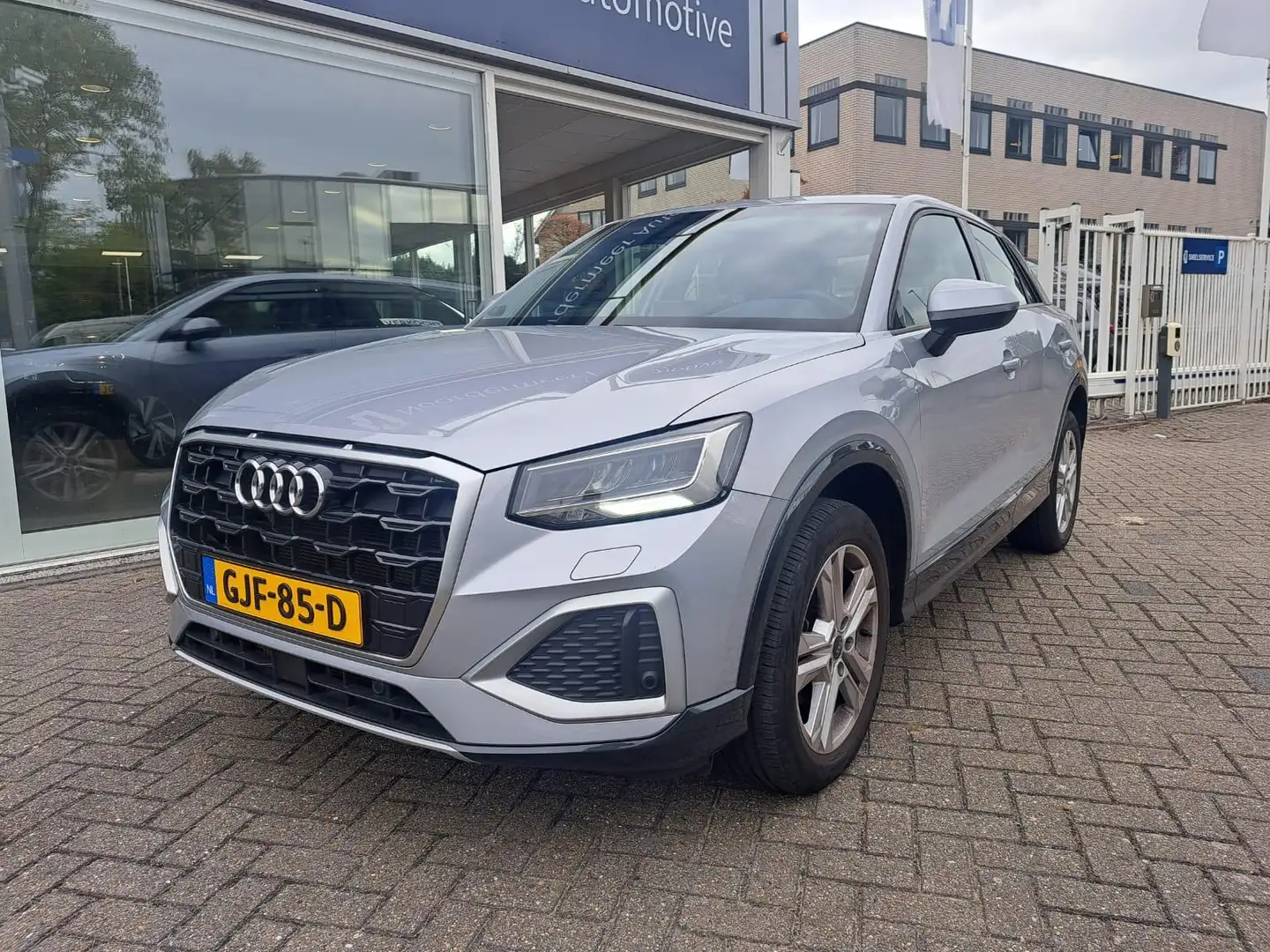 Audi Q2 35 TFSI Advanced edition / carplay /camera / stoel Grijs - 1
