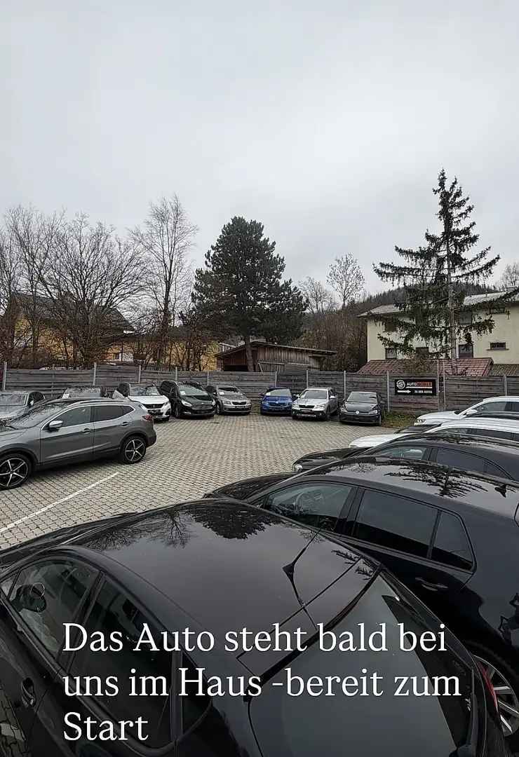 Volvo V40 D2 Momentum Blau - 2