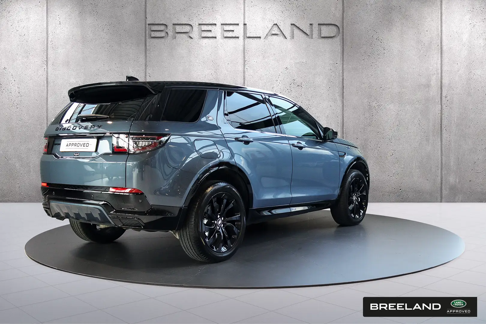 Land Rover Discovery Sport P300e Dynamic SE | Panoramadak | 20" Blauw - 2