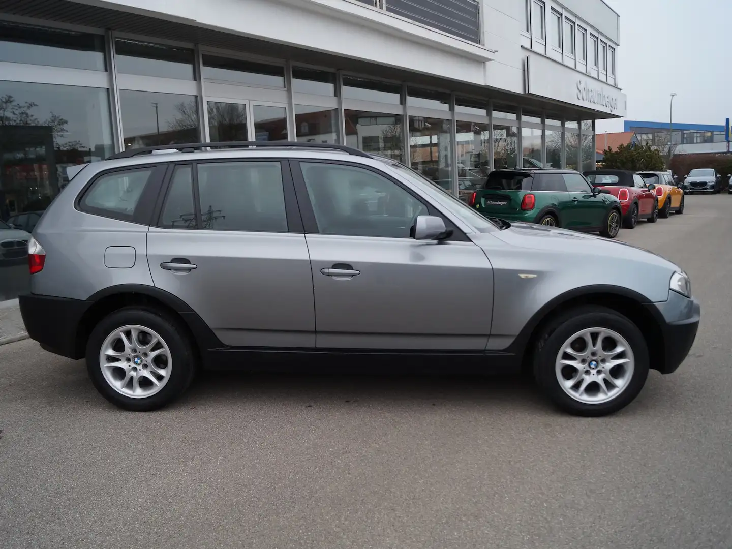BMW X3 2.0d * AHK * Turbo bei 190.000 KM neu * 2.Hd. Zilver - 2