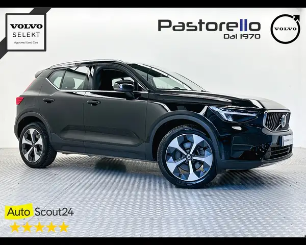 Volvo XC40 2.0 B3 Plus Bright