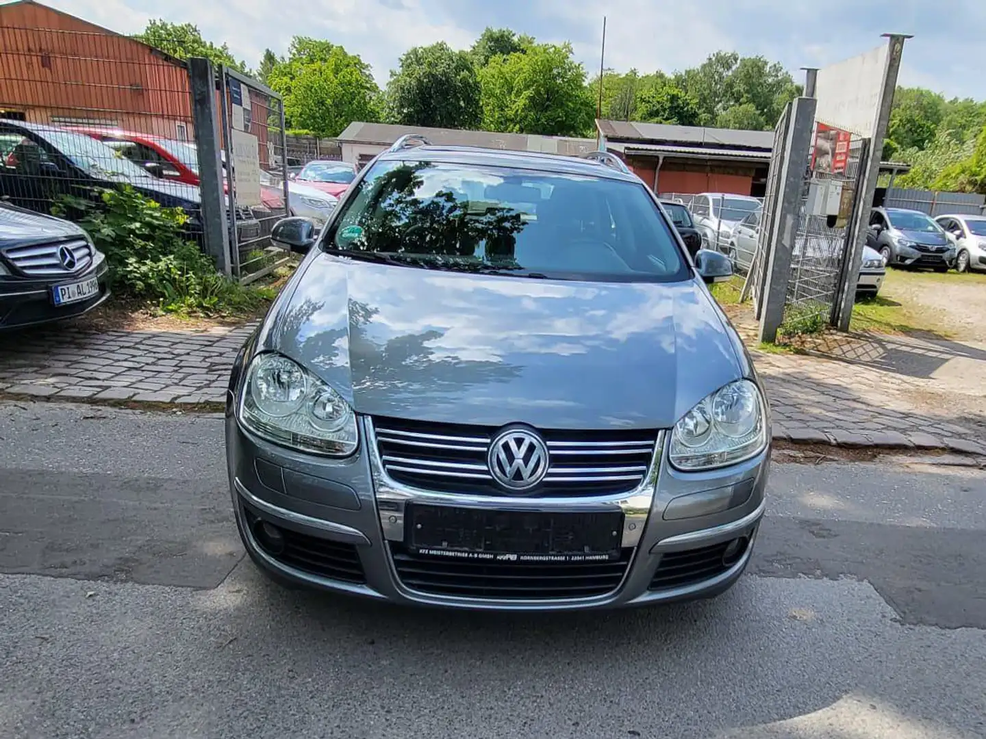 Volkswagen Golf Variant Automatik Grau - 2