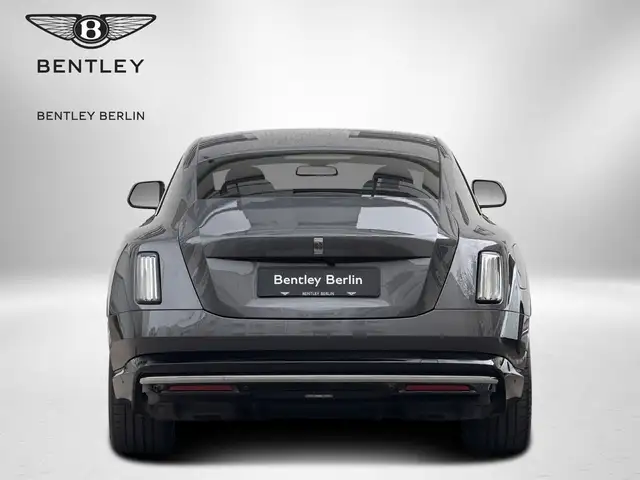 Rolls-Royce Spectre view 7