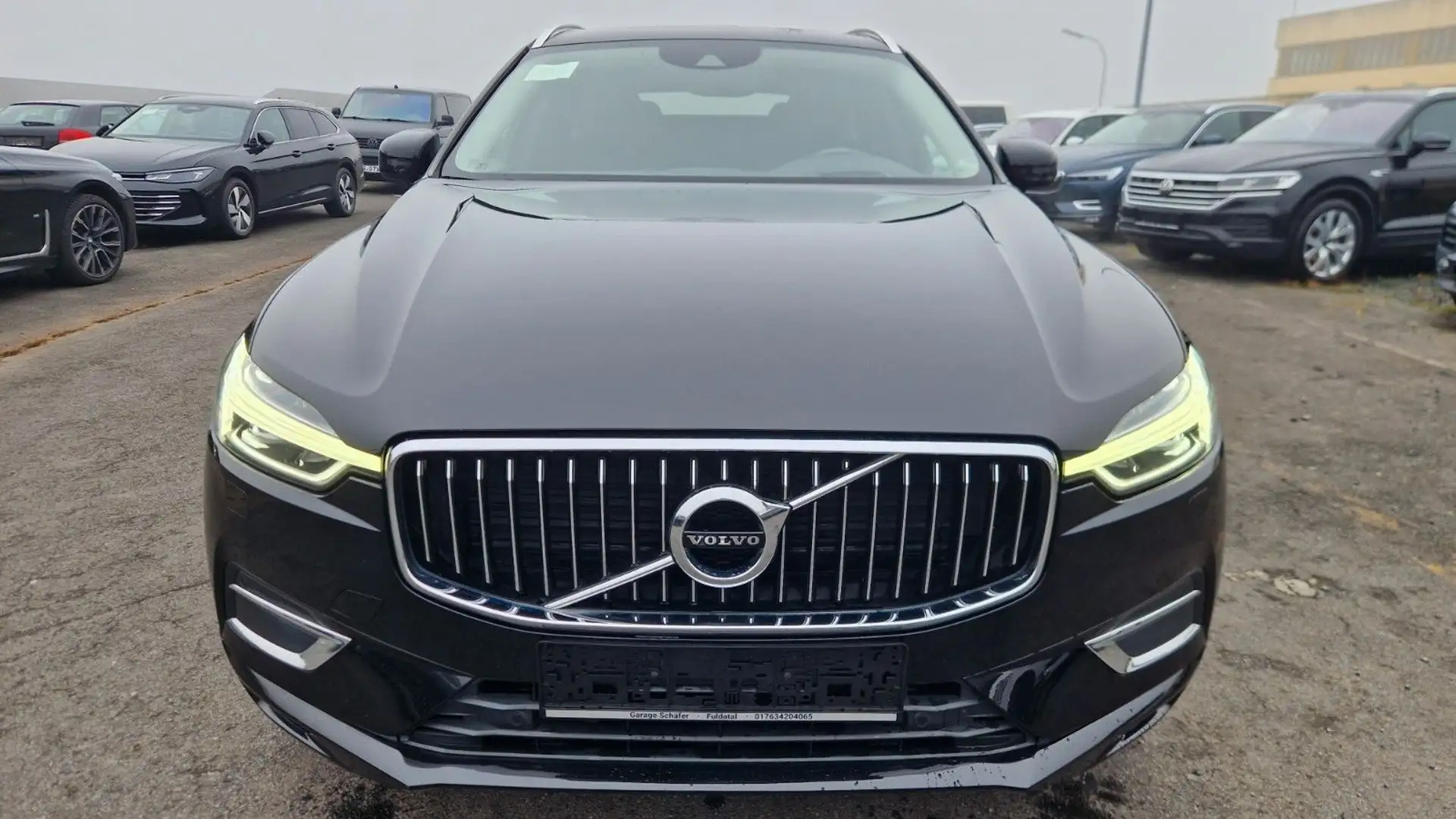 Volvo XC60 Inscription AWD Pano Head Up Memory Kamera Schwarz - 2