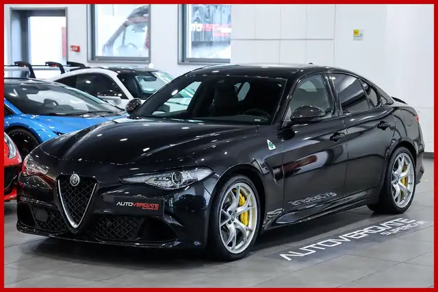 Alfa Romeo Giulia **2.9|V6|Bi-Turbo|AT8|Quadrifoglio|CARBOCERAMICA|