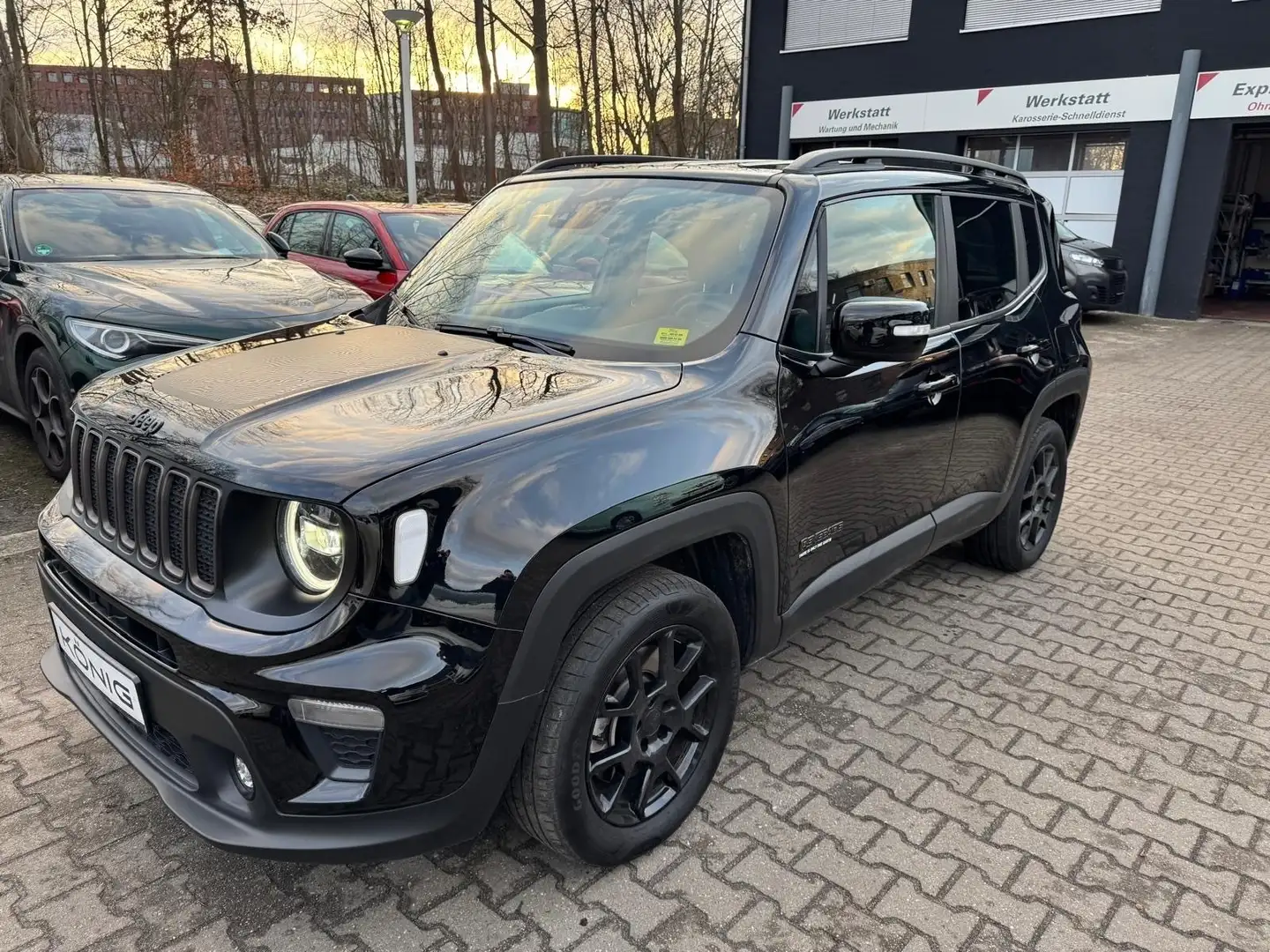Jeep Renegade 1.3 PHEV Up Automatik 4x4 Klima* Schwarz - 1