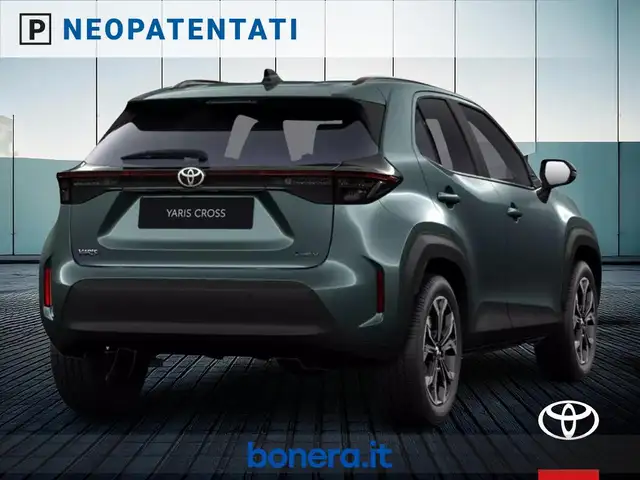 Toyota Yaris Cross view 4