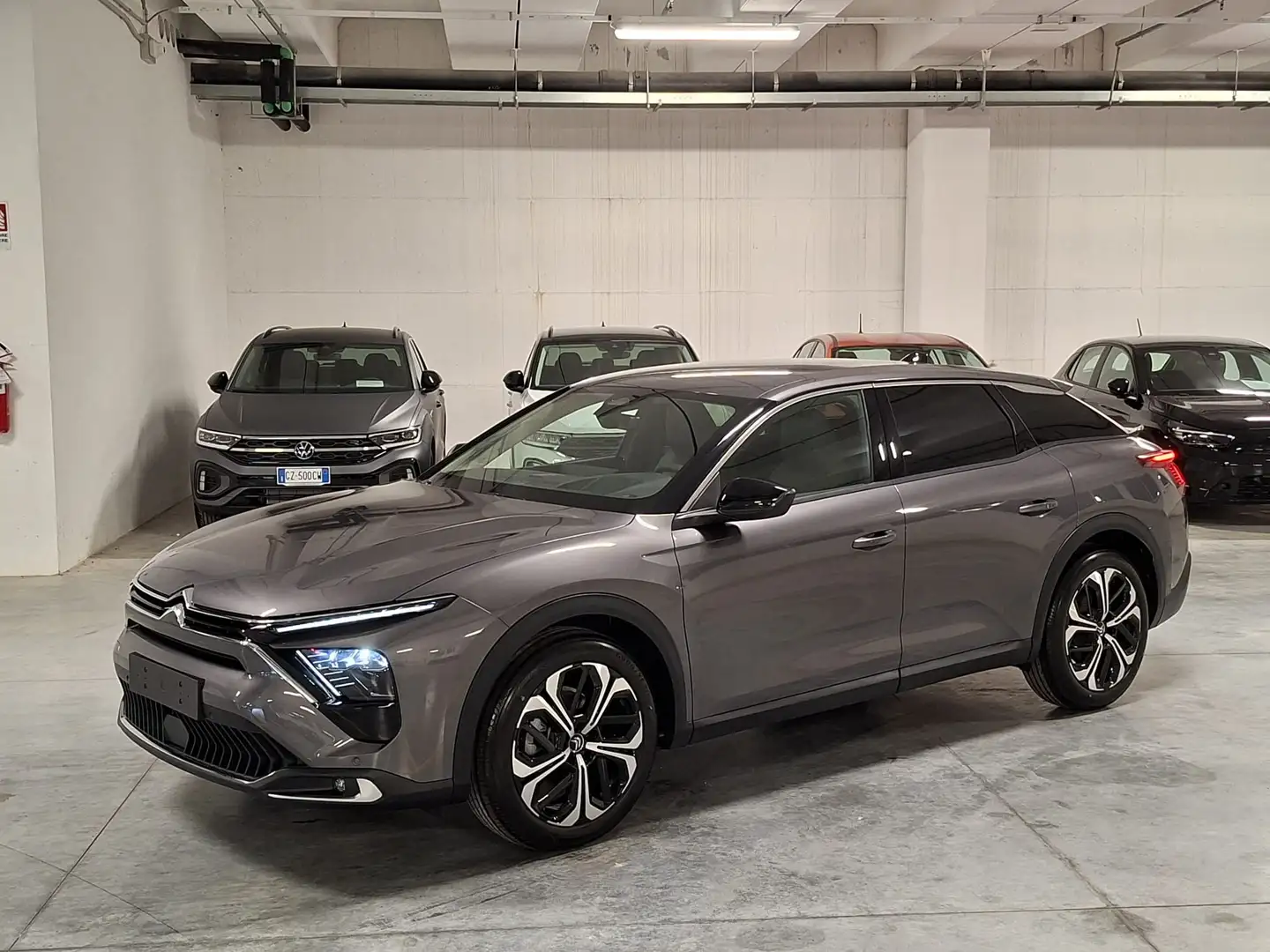 Citroen C5 X 1200 PureTech mhev Hybrid 136CV Plus e-DCS6 Km. 0 Grigio - 1