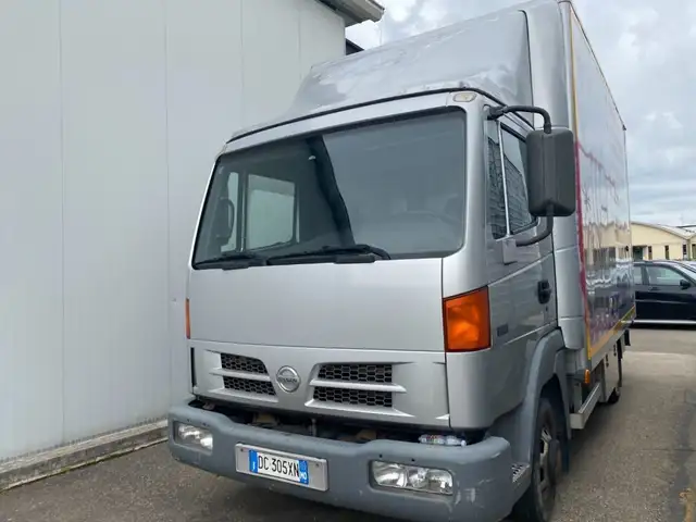 Nissan 3.0 TDI BOX ALLUMINIO KM 260.000, IVA ESCLUSA