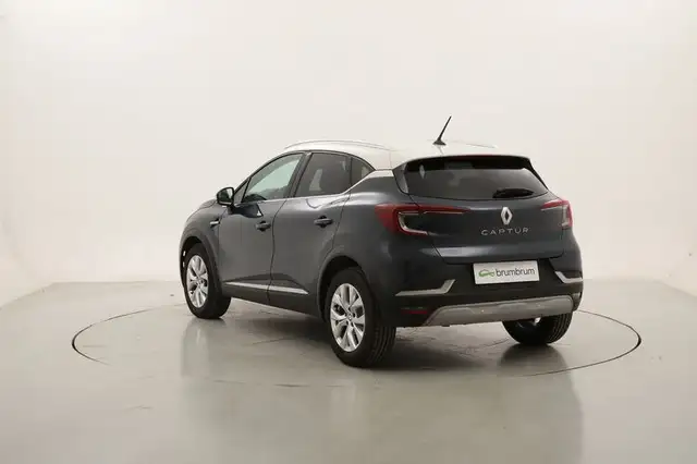 Renault Captur view 3