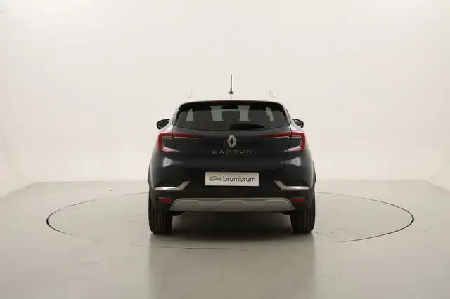 Renault Captur view 4