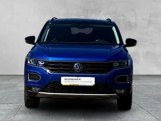 Volkswagen T-Roc view 8