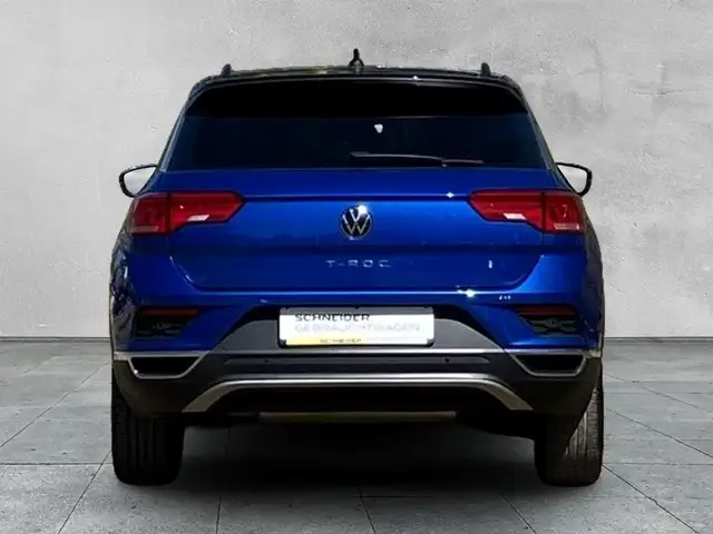 Volkswagen T-Roc view 4