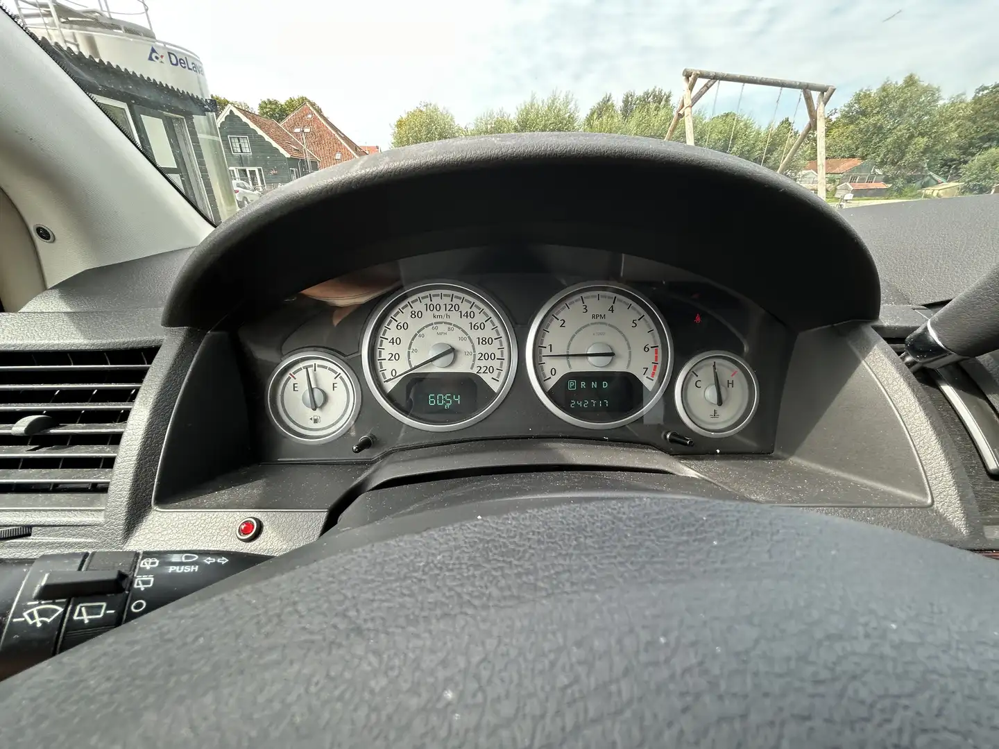 Chrysler Grand Voyager 3.8 V6 Base Noir - 1