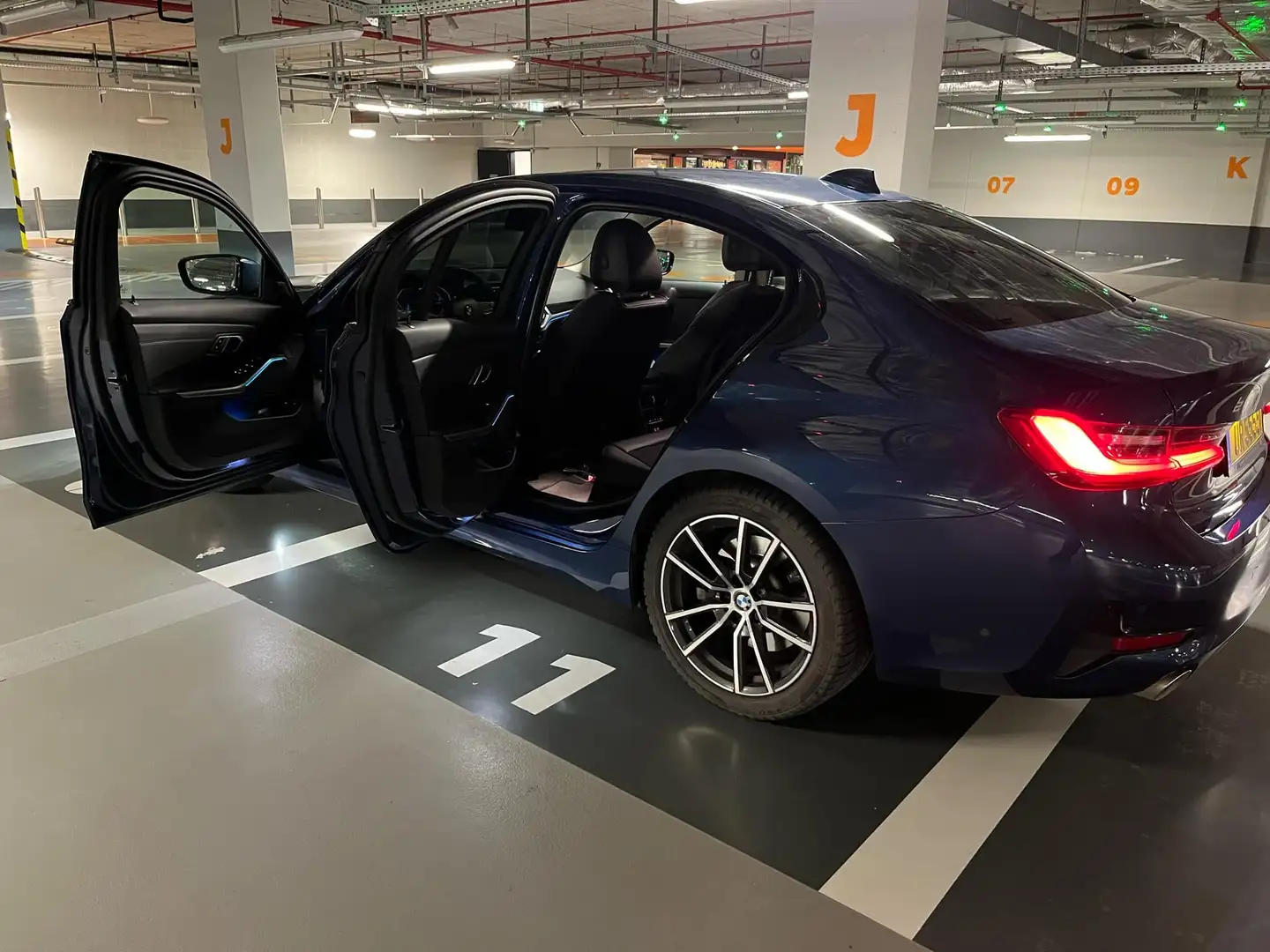 BMW 330 330e Drive Aut. Sport Line Bleu - 1