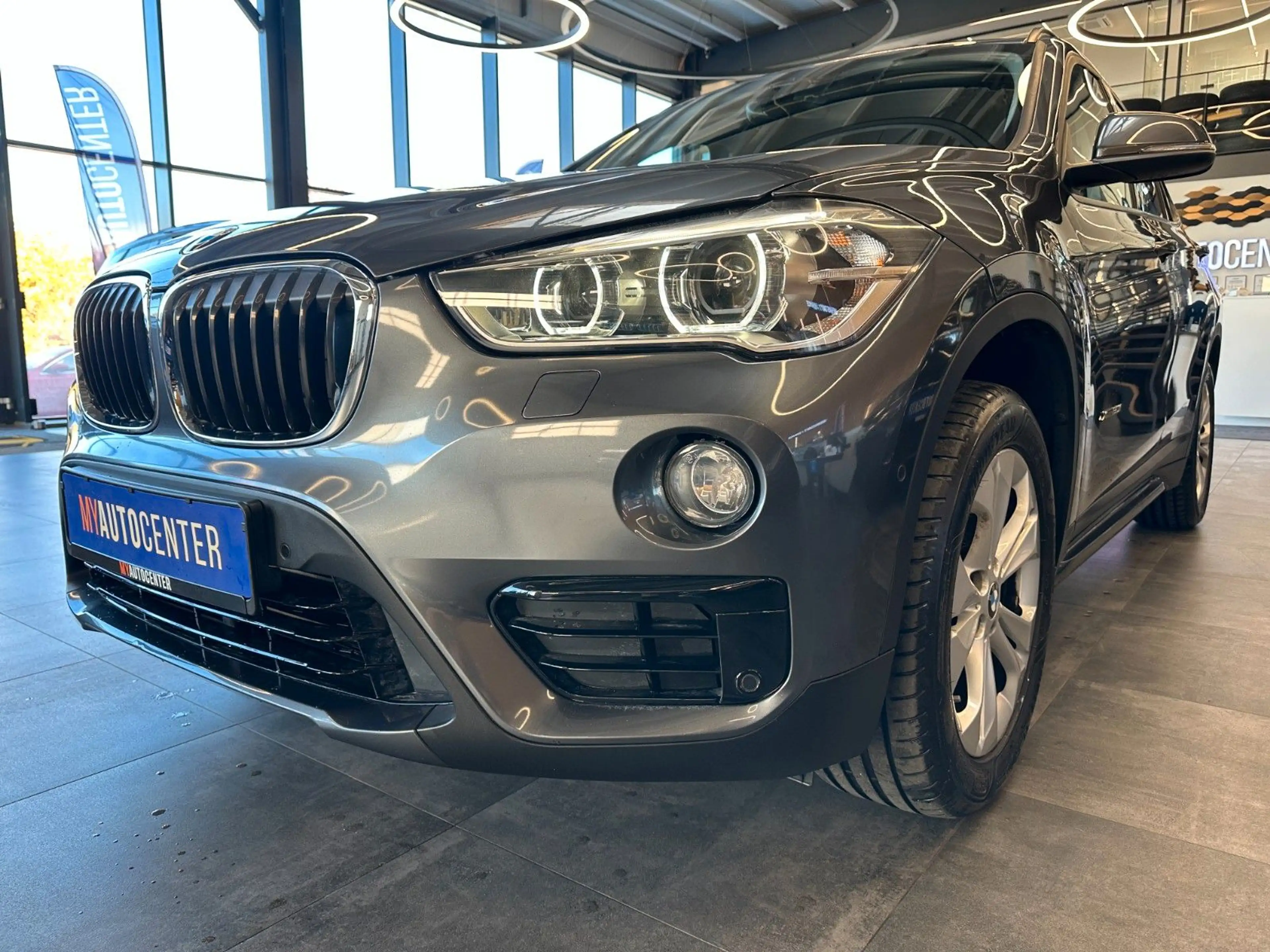 BMW X1 *KEYLESS*M-SPORT*LED*PDC*TEMPO*NAV*StHZ* — photo 4