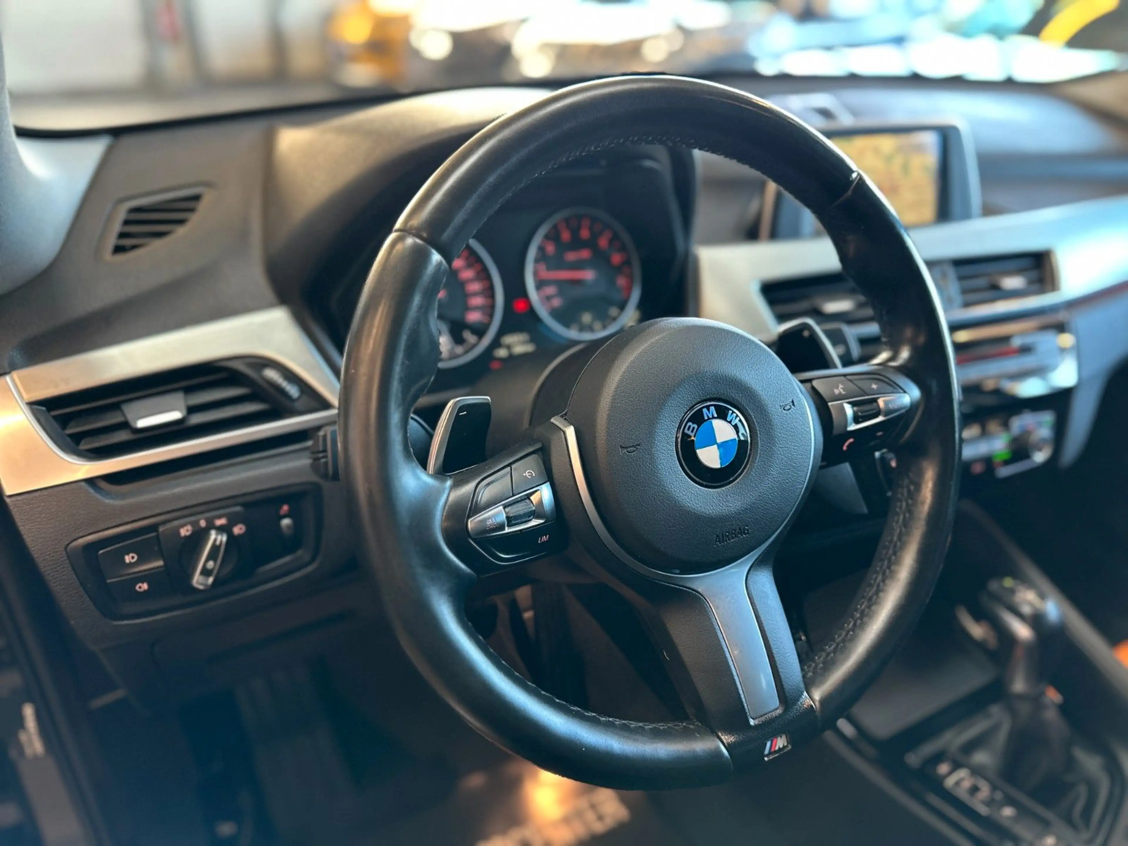 BMW X1 *KEYLESS*M-SPORT*LED*PDC*TEMPO*NAV*StHZ* — photo 11