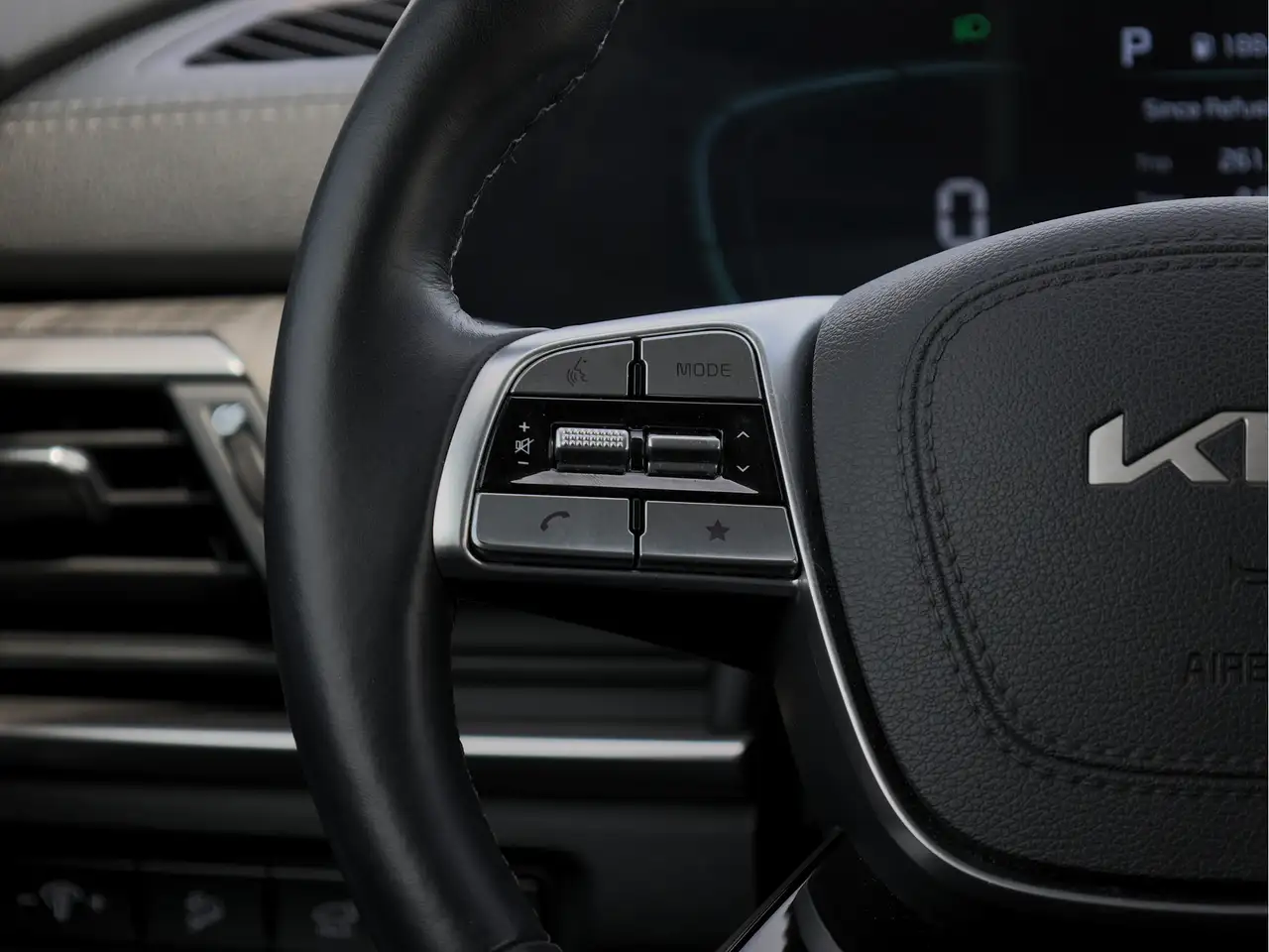 Kia Telluride снимка Kia Telluride